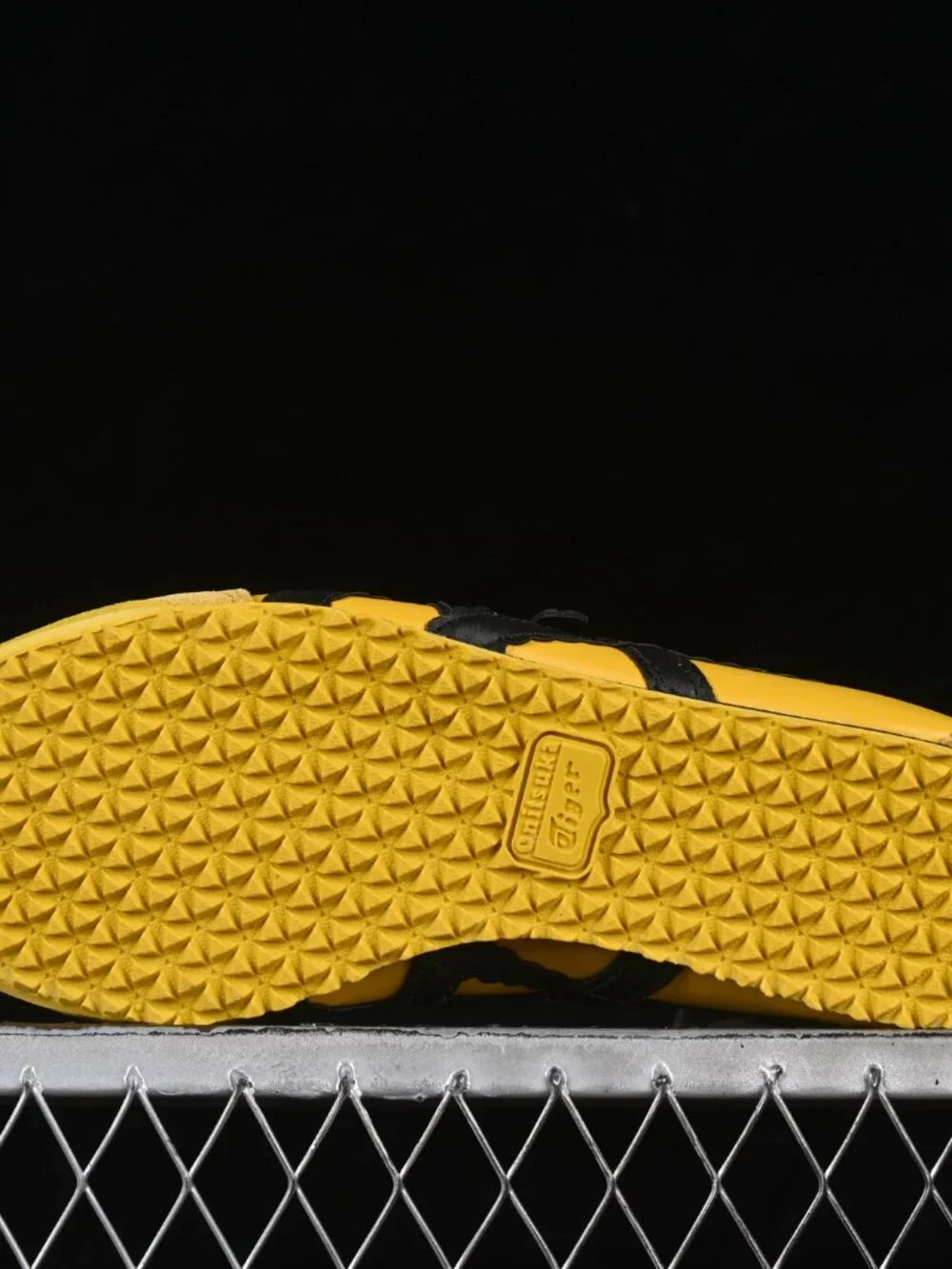 Onitsuka Tiger Mexico 66 Ballerina Yellow / Black 💛🖤 - Picture 3 of 9